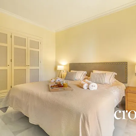 Elegant Golf Apt, Peace, Pool, Panoramic Views Apartment *