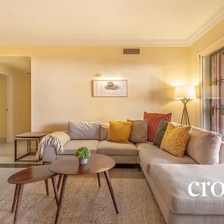 Apartment Elegant Golf Apt, Peace, Pool, Panoramic Views