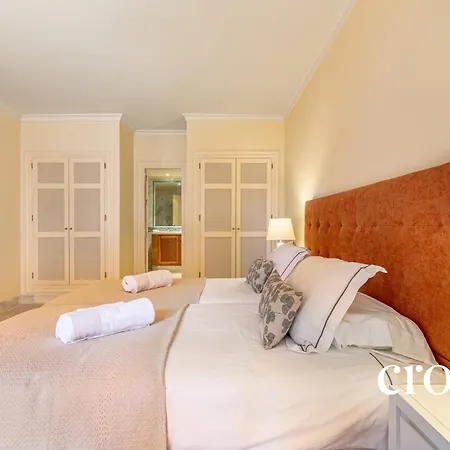 Elegant Golf Apt, Peace, Pool, Panoramic Views Apartment Malaga