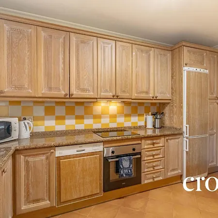 Elegant Golf Apt, Peace, Pool, Panoramic Views Malaga